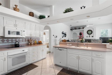 Casa en venta en Land O' Lakes, Florida, 4 dormitorios, 242.29 m2 № 1608668 - foto 17
