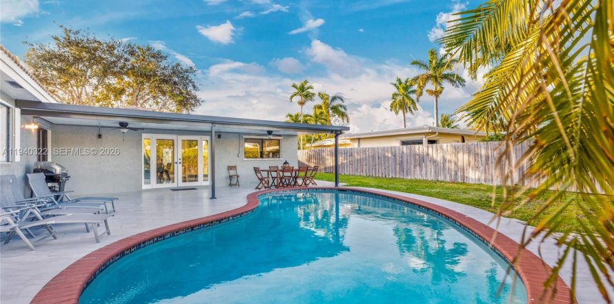 Дом в Форт-Лодердейл, Флорида 4 спальни, 184.32м2 № 2053874