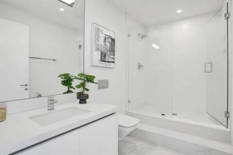 Купить кондоминиум в Форт-Лодердейл, Флорида 3 комнаты, 513.29м2, № 2083471 - фото 13