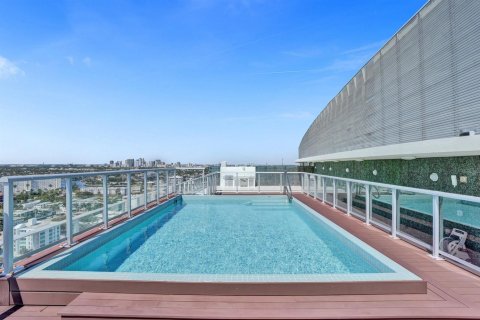 Купить кондоминиум в Форт-Лодердейл, Флорида 3 комнаты, 513.29м2, № 2083471 - фото 2