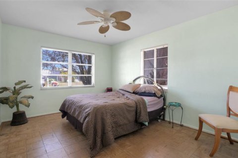 Villa ou maison à vendre à Gulfport, Floride: 2 chambres, 81.75 m2 № 1642118 - photo 11