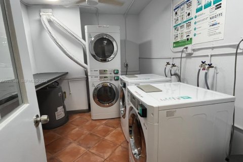 Copropriété à louer à North Miami Beach, Floride: 1 chambre, 78.22 m2 № 2334608 - photo 16