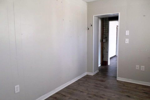 Купить коммерческую недвижимость в Даннеллон, Флорида № 1908048 - фото 7