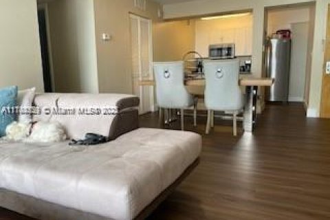 Купить кондоминиум в Майами, Флорида 3 спальни, 114.46м2, № 1860598 - фото 8