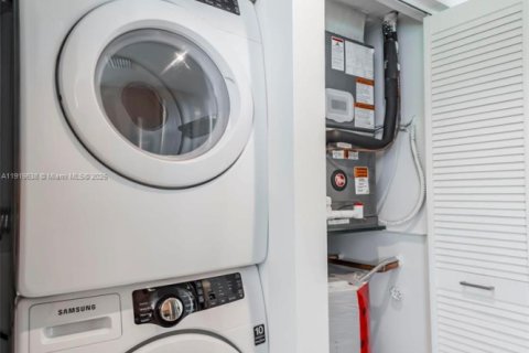 Купить кондоминиум в Майами-Бич, Флорида 2 спальни, 134.24м2, № 1974742 - фото 12