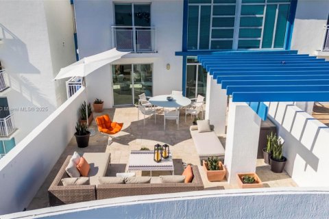 Купить кондоминиум в Майами-Бич, Флорида 2 спальни, 134.24м2, № 1974742 - фото 3