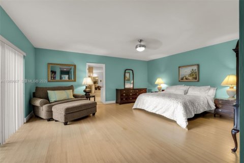 Casa en venta en Key Biscayne, Florida, 5 dormitorios, 325.99 m2 № 2057416 - foto 9