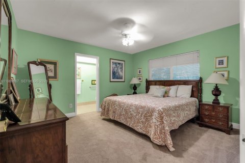 Casa en venta en Key Biscayne, Florida, 5 dormitorios, 325.99 m2 № 2057416 - foto 17