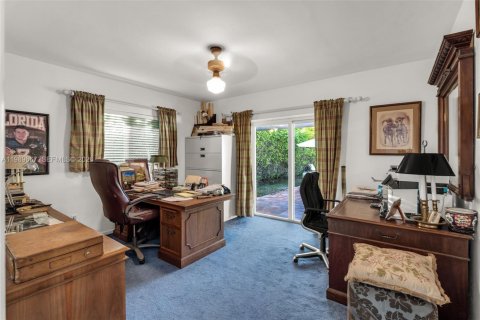 Casa en venta en Key Biscayne, Florida, 5 dormitorios, 325.99 m2 № 2057416 - foto 18