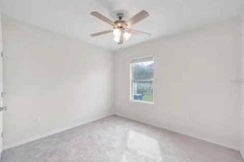 House in Lake Alfred, Florida 3 bedrooms, 148.64 sq.m. № 2115938 - photo 15