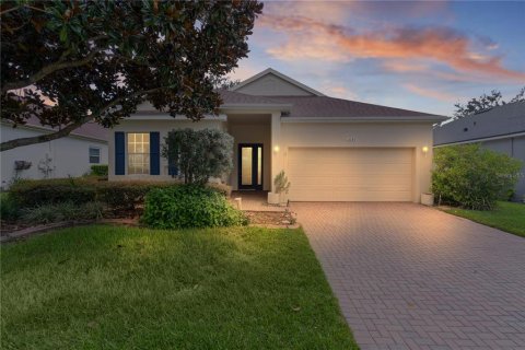 House in Clermont, Florida 2 bedrooms, 177.26 sq.m. № 1851434 - photo 1