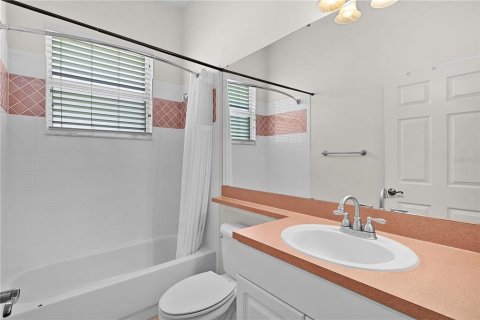 House in Clermont, Florida 2 bedrooms, 177.26 sq.m. № 1851434 - photo 25