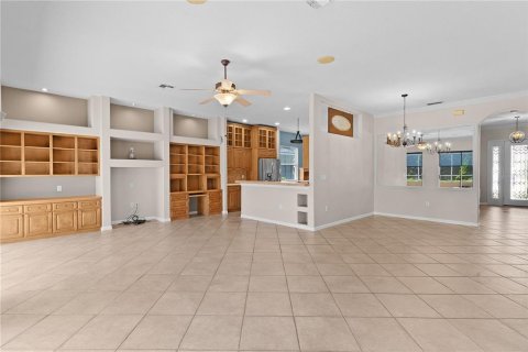 House in Clermont, Florida 2 bedrooms, 177.26 sq.m. № 1851434 - photo 11