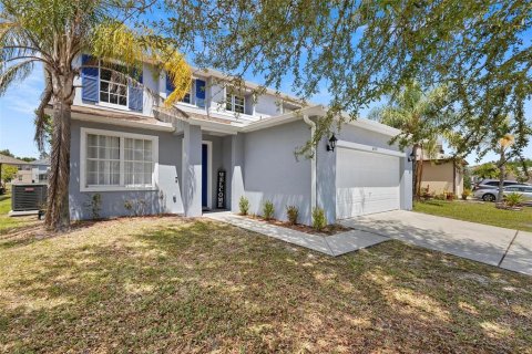 House in Kissimmee, Florida 6 bedrooms, 288.74 sq.m. № 1089672 - photo 2