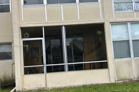 Condominio en venta en Sunrise, Florida, 1 dormitorio, 59.46 m2 № 1928417 - foto 14