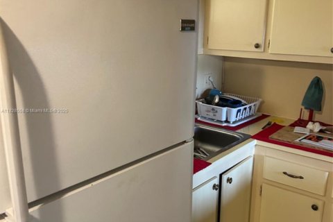 Condominio en venta en Sunrise, Florida, 1 dormitorio, 59.46 m2 № 1928417 - foto 6