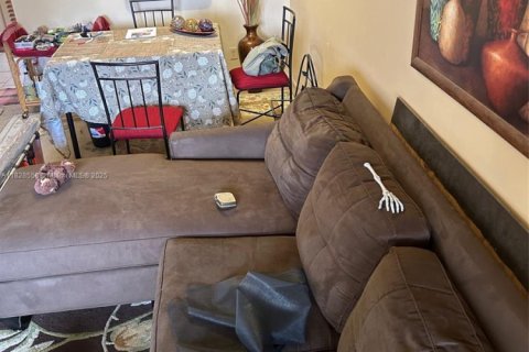 Condominio en venta en Sunrise, Florida, 1 dormitorio, 59.46 m2 № 1928417 - foto 3