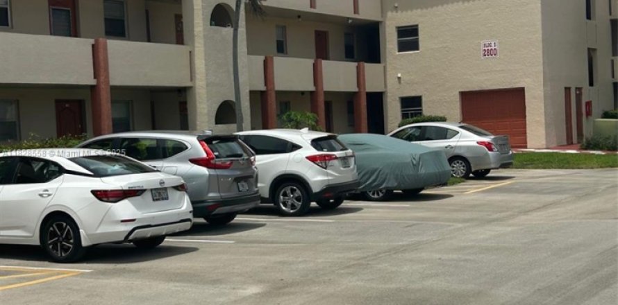 Condominio en Sunrise, Florida, 1 dormitorio № 1928417