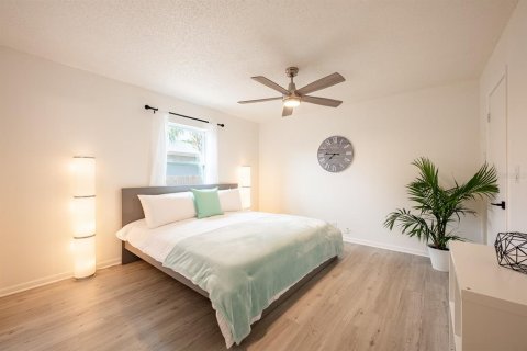 Casa en venta en Saint Petersburg, Florida, 3 dormitorios, 97.55 m2 № 1905356 - foto 20