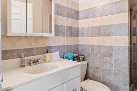 Propiedad comercial en venta en Palm Coast, Florida, 228.73 m2 № 1918828 - foto 8