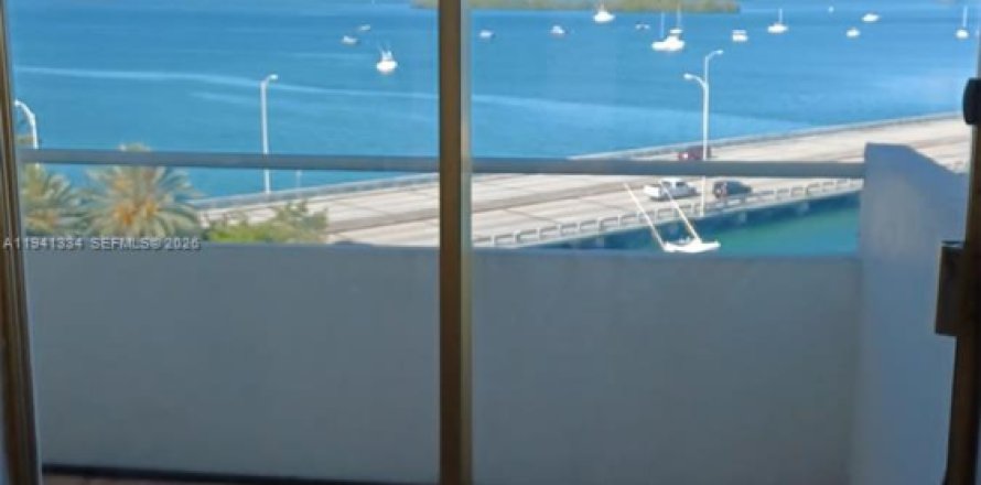 Studio à Condo à North Bay Village, Floride  № 1998405