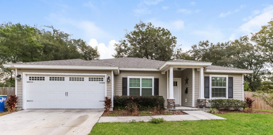 House in Jacksonville, Florida 4 bedrooms, 164.72 sq.m. № 859680