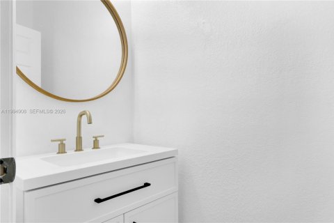 Townhouse in Miami Gardens, Florida 3 bedrooms, 131.83 sq.m. № 2058802 - photo 10