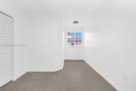 Townhouse in Miami Gardens, Florida 3 bedrooms, 131.83 sq.m. № 2058802 - photo 22