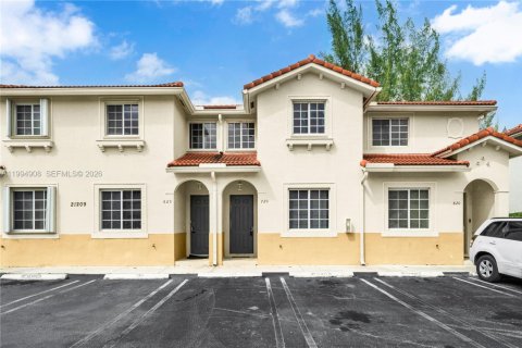 Townhouse in Miami Gardens, Florida 3 bedrooms, 131.83 sq.m. № 2058802