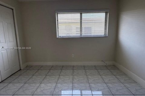 Снять в аренду квартиру в Хайалиа, Флорида 1 спальня, 60.39м2, № 2003487 - фото 5