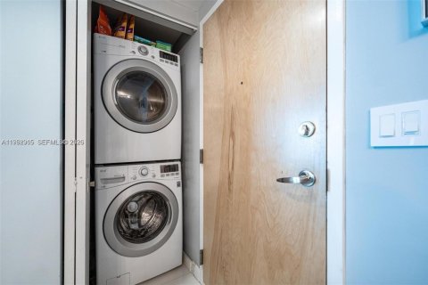 Купить кондоминиум в Майами, Флорида 2 спальни, 95.69м2, № 2055206 - фото 27