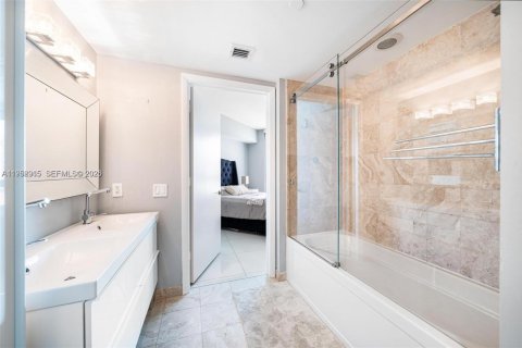 Купить кондоминиум в Майами, Флорида 2 спальни, 95.69м2, № 2055206 - фото 23