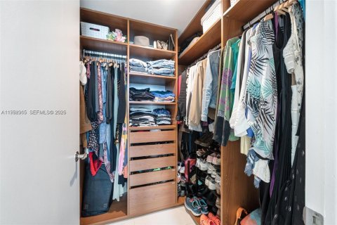 Купить кондоминиум в Майами, Флорида 2 спальни, 95.69м2, № 2055206 - фото 20