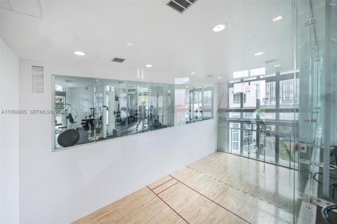 Купить кондоминиум в Майами, Флорида 2 спальни, 95.69м2, № 2055206 - фото 29
