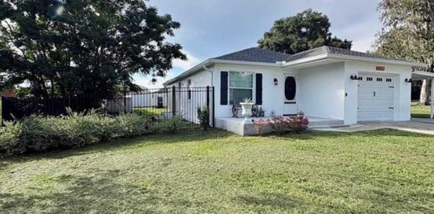 Villa ou maison à Lakeland, Floride 3 chambres, 104.24 m2 № 2211419