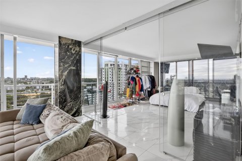 Condominio en venta en Hollywood, Florida, 1 dormitorio, 87.7 m2 № 2009600 - foto 3