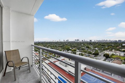 Condominio en venta en Hollywood, Florida, 1 dormitorio, 87.7 m2 № 2009600 - foto 25