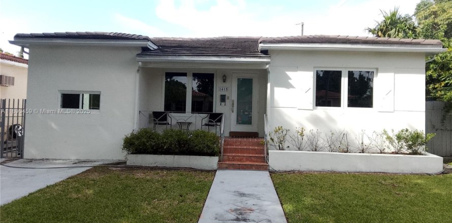 Villa ou maison à Miami, Floride 3 chambres, 154.22 m2 № 1946472