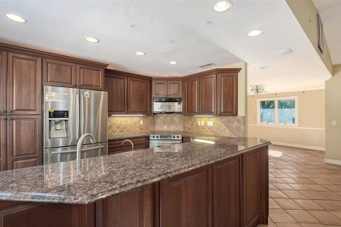 House in Bradenton, Florida 5 bedrooms, 266.26 sq.m. № 2094554 - photo 25