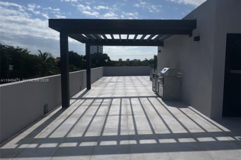 Touwnhouse à vendre à Miami, Floride: 3 chambres, 207.82 m2 № 2004975 - photo 14