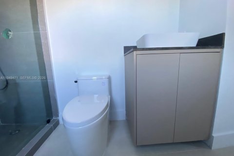 Touwnhouse à vendre à Miami, Floride: 3 chambres, 207.82 m2 № 2004975 - photo 21