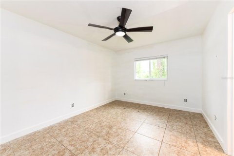 Villa ou maison à vendre à North Port, Floride: 3 chambres, 111.02 m2 № 2218863 - photo 15