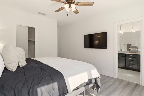 Townhouse in Gainesville, Florida 3 bedrooms, 152.36 sq.m. № 2222621 - photo 21