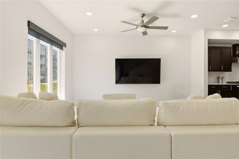 Townhouse in Gainesville, Florida 3 bedrooms, 152.36 sq.m. № 2222621 - photo 6