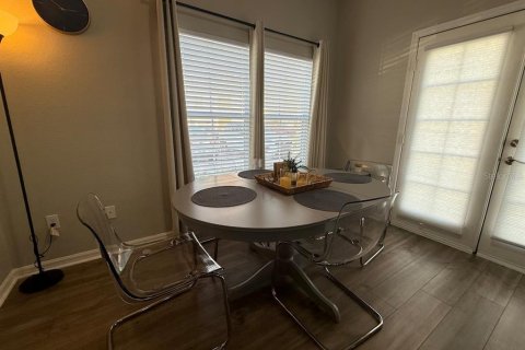 Condo in Kissimmee, Florida, 4 bedrooms № 2224869 - photo 12