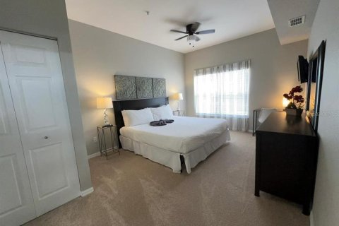 Condo in Kissimmee, Florida, 4 bedrooms № 2224869 - photo 3