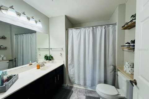 Condo in Kissimmee, Florida, 4 bedrooms № 2224869 - photo 23