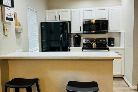 Condo in Kissimmee, Florida, 4 bedrooms № 2224869 - photo 6