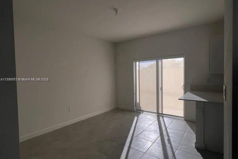 Condo in Homestead, Florida, 3 bedrooms № 1712028 - photo 9
