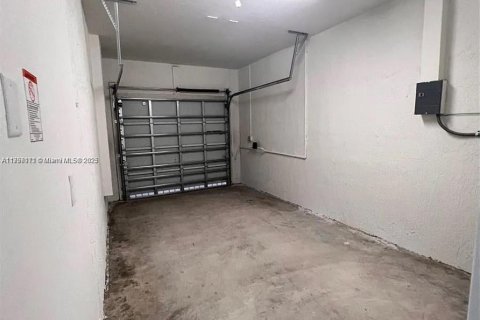 Condo in Homestead, Florida, 3 bedrooms № 1712028 - photo 16